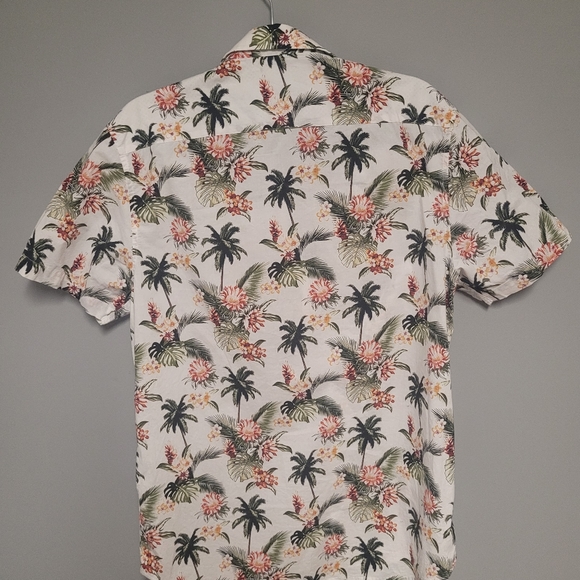 Floral print button down - Picture 2 of 3